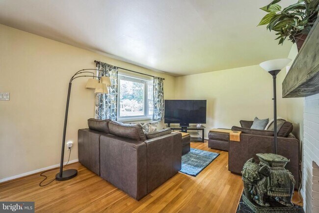 Foto del edificio - 7122 Catlett St
