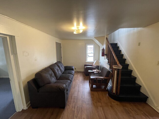 Foto del edificio - 854 Wayne Ave
