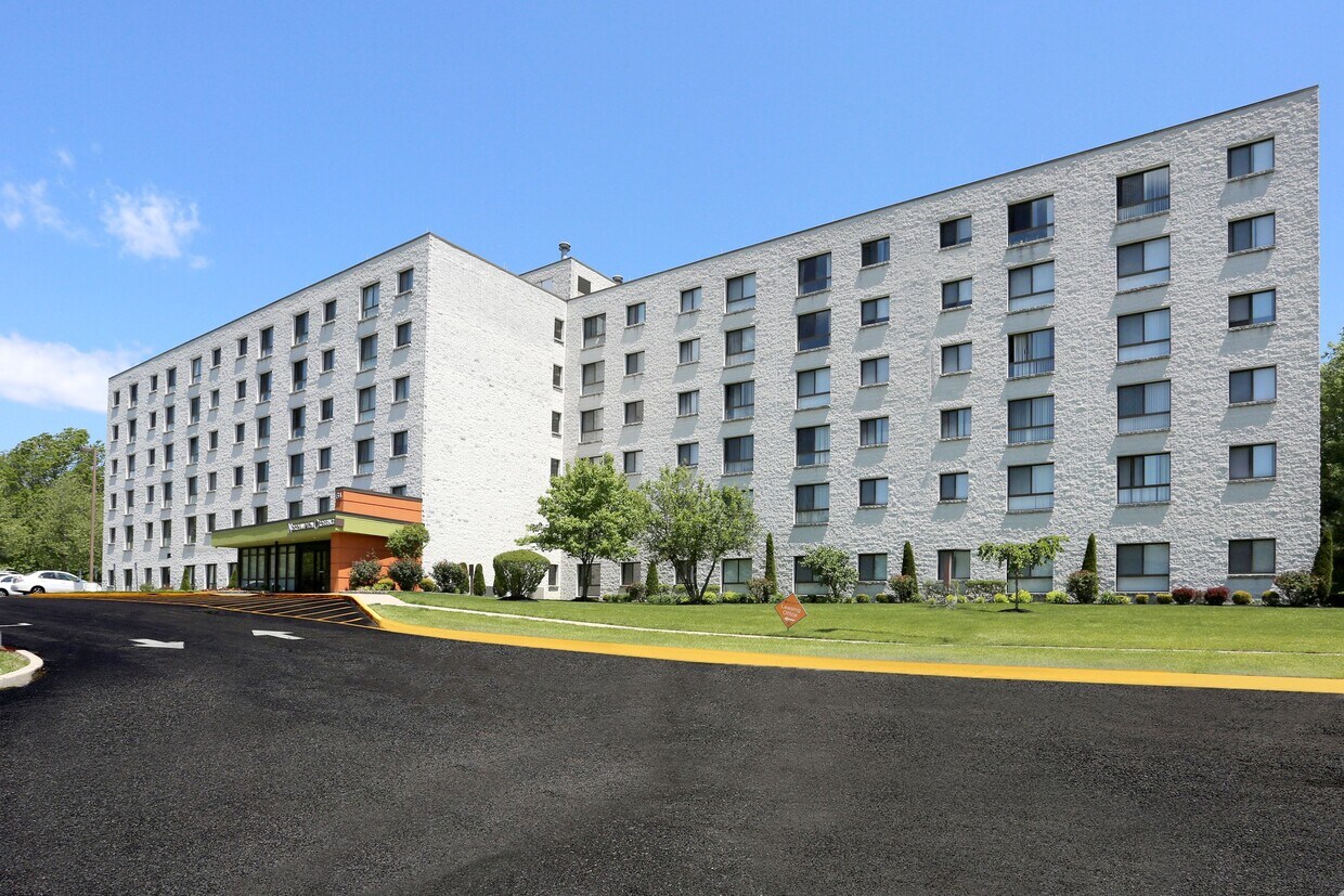 Northampton Crossing Apartments in Mount Holly, NJ