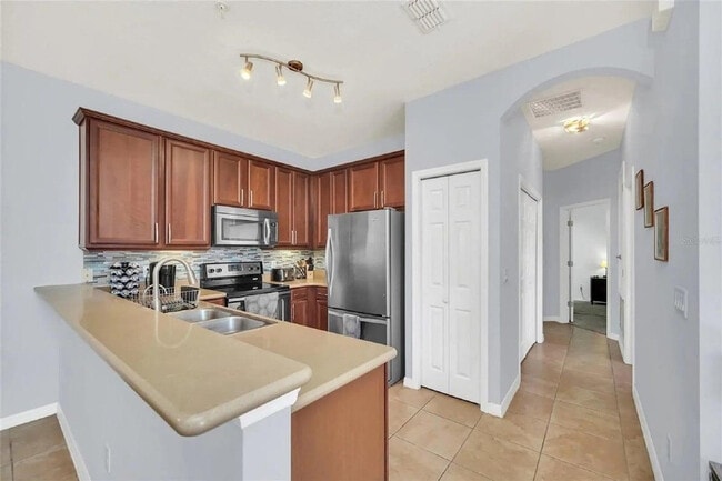 Foto del edificio - 2721 Oakwater Dr