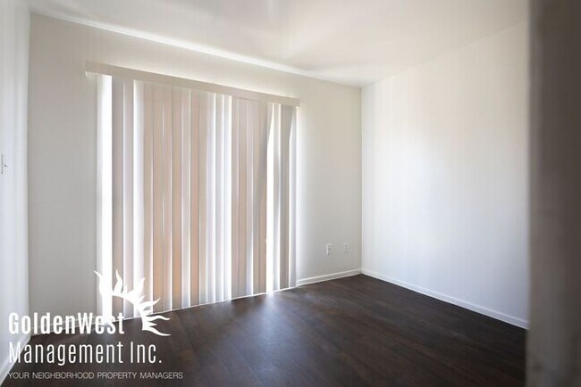 Foto del edificio - Charming 2Bdm 1Ba Apartment with Private B...