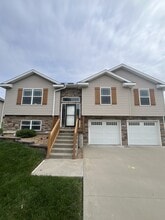 Building Photo - 455 Ash Ct