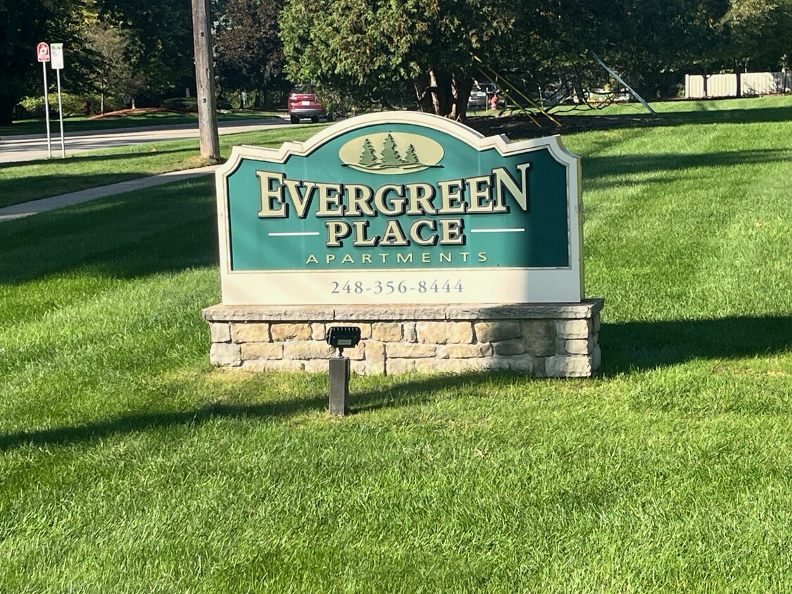 Foto principal - EVERGREEN PLACE APARTMENTS