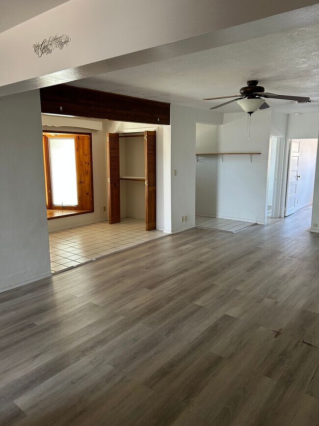 Foto del edificio - Winslow 2 Bedroom Rental