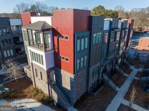 Building Photo - 400 Pratt Dr SE