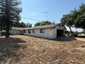 Building Photo - 21293 E American Ave