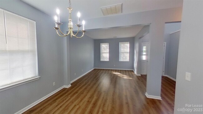 Building Photo - 6410 Gatesville Ln