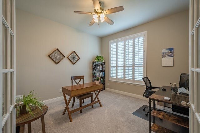 Foto del edificio - 2253 Burning Bush Ln