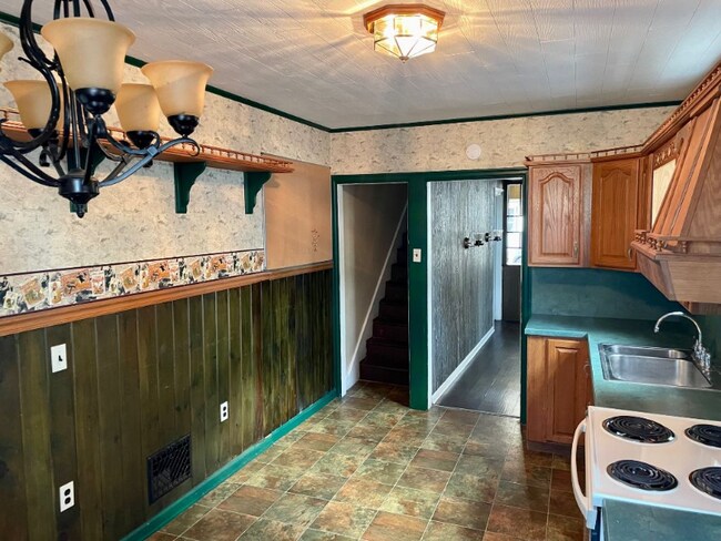 Foto del edificio - 863 E Poplar St