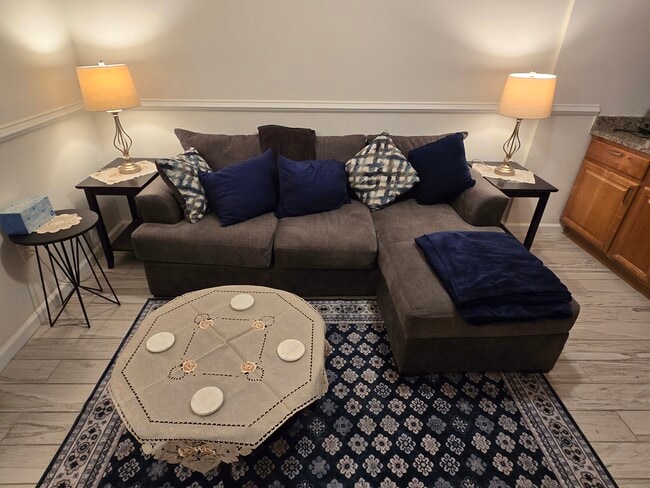 Building Photo - 619 Irving St NW