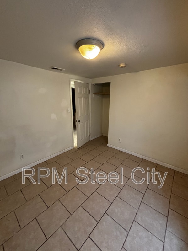 Foto del edificio - 511 W 12th St