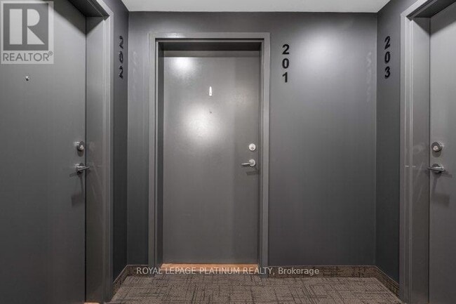 Building Photo - 110 Fergus Ave