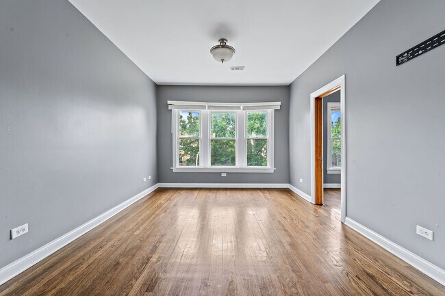 Building Photo - 7719 S Throop St