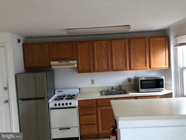 Foto del edificio - 1001 Clifton Ave