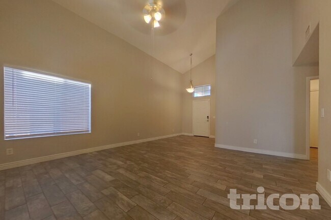 Foto del edificio - 1447 S 231st Ln