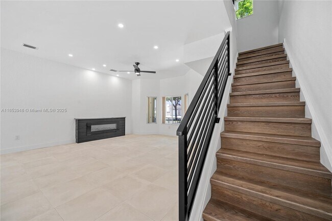 Foto del edificio - 2414 SE 21st St