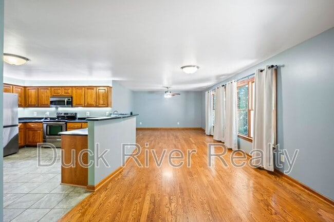 Foto del edificio - 1963 Highway 166 North