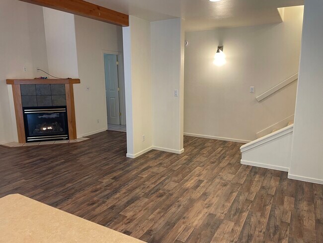 Foto del edificio - 1755 NE Lotus Dr