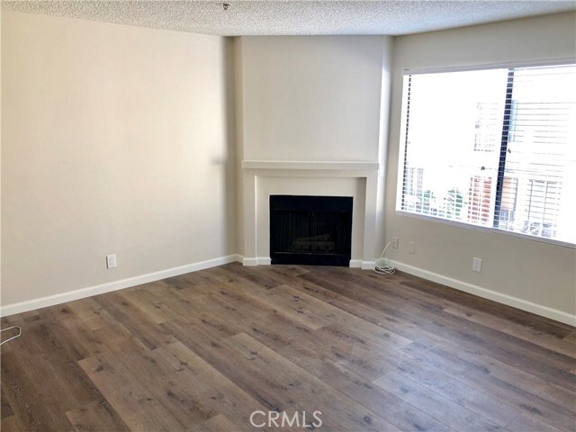 Building Photo - 14082 Edwards St