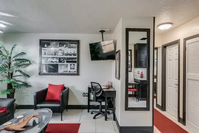 Foto del edificio - 309 Lincoln Ave