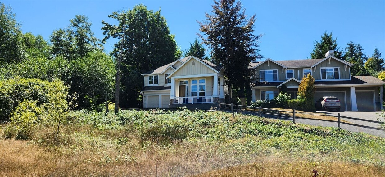 Primary Photo - 23517 SE 49th St