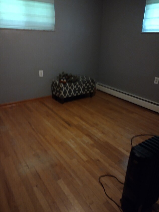 22 Guinn Dr, Washington, PA 15301 House for Rent in Washington, PA