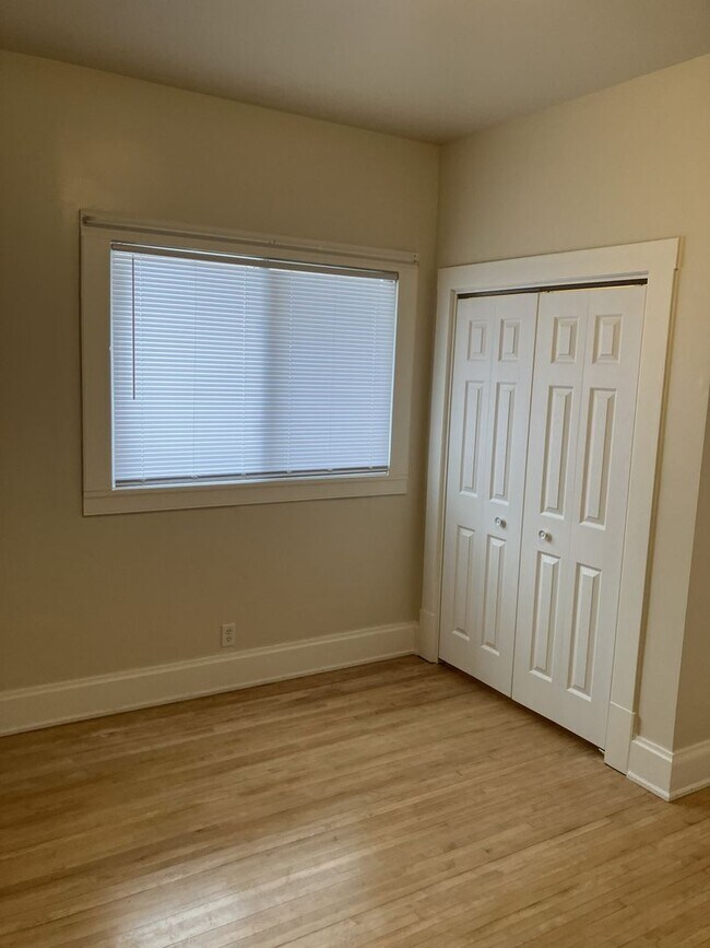 Foto del edificio - 616 2nd St SW