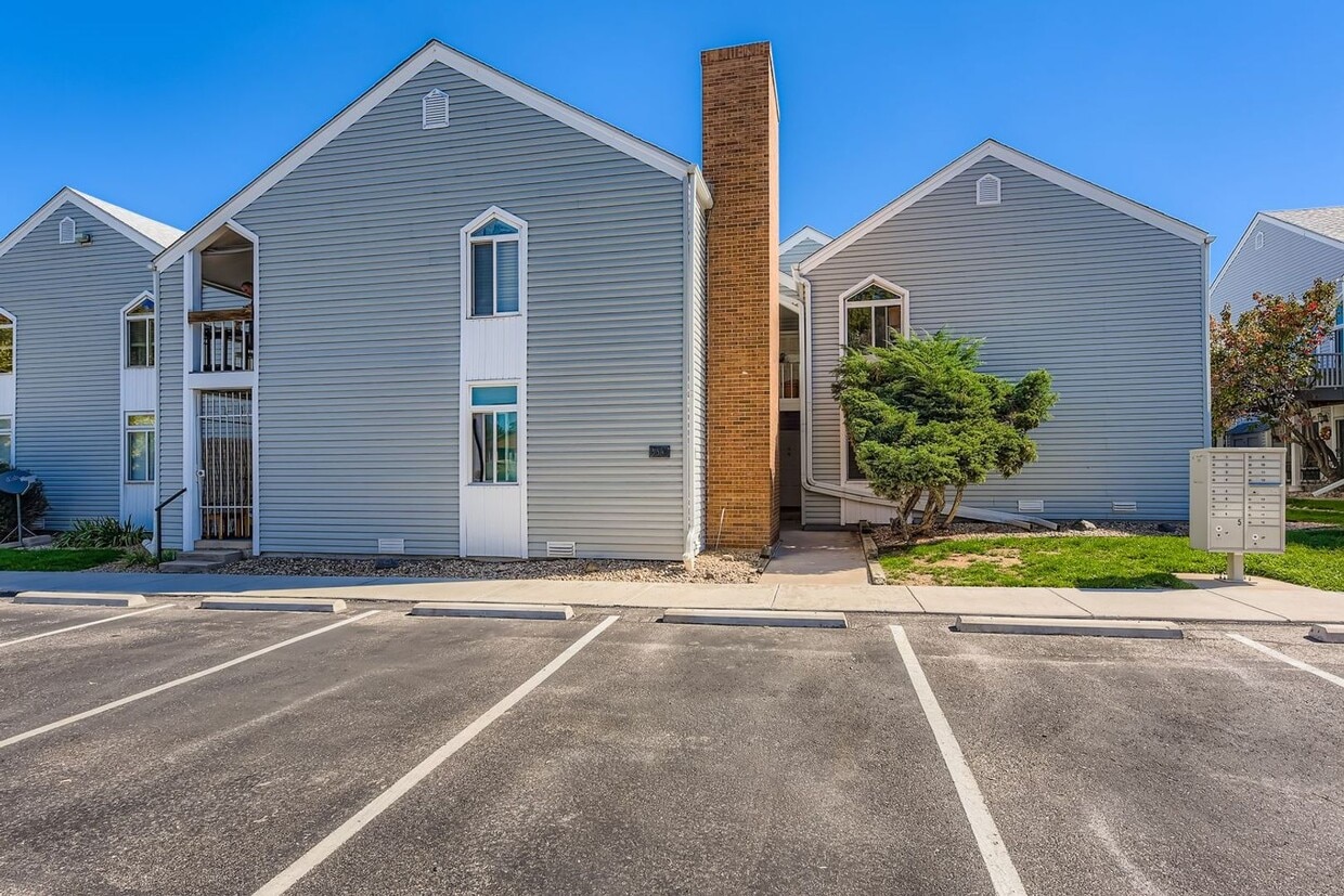 Primary Photo - Beautiful & Modern 2 bedroom in Denver!