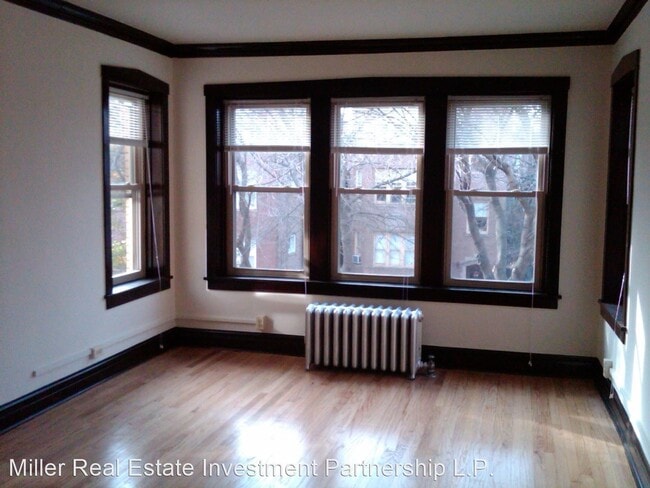 Building Photo - 4305-4313 N Francisco Ave