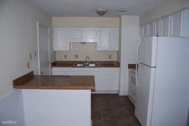 Building Photo - 3 br, 2 bath House - 12115 Edington Pl