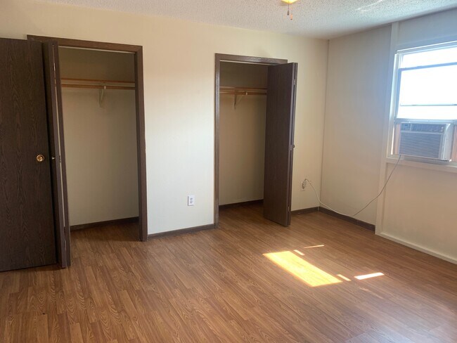 Foto del edificio - 305 11th Ave W