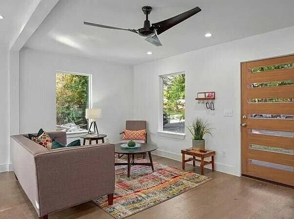 Foto del edificio - 6505 Grover Ave