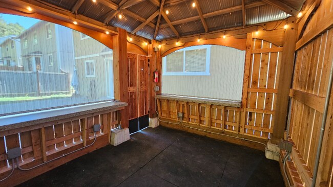 Foto del edificio - 12917 82nd Ave Ct E