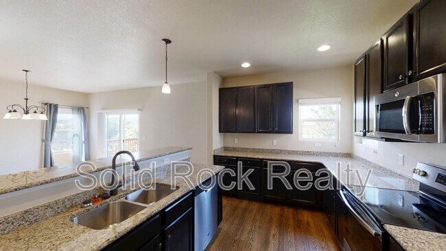 Foto del edificio - 1145 Antrim Loop