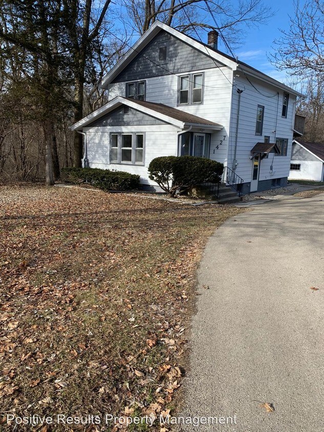 4 br, 1.5 bath House 1427 Ogilby House Rental in Rockford, IL