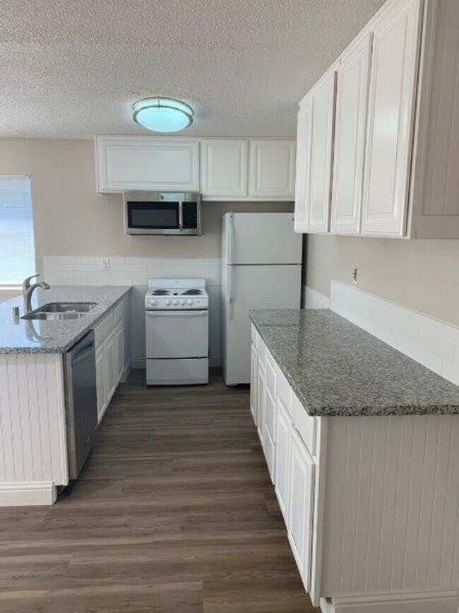Foto del edificio - 5552 Keoncrest Cir