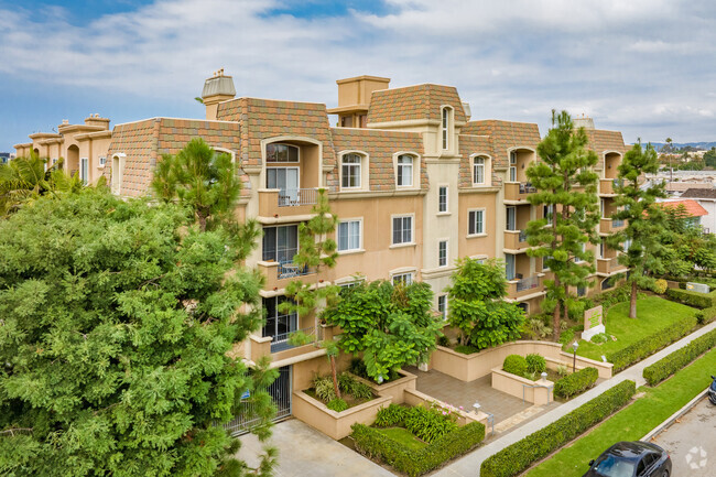 Building Photo - Lido Apartments - 3623 Jasmine Ave