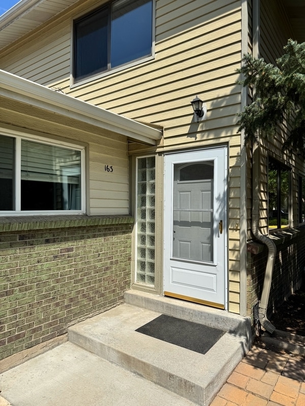 Building Photo - 3351 S Field St