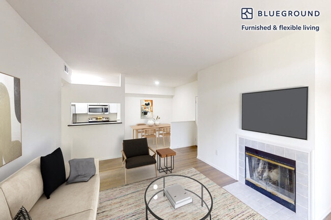 Building Photo - 7904 Fall Creek Rd