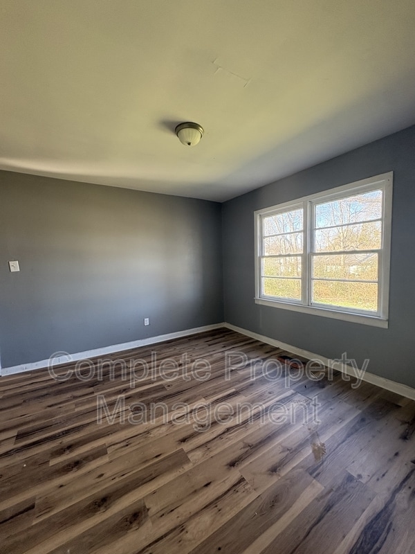 Foto del edificio - 810 Fairfax Ave