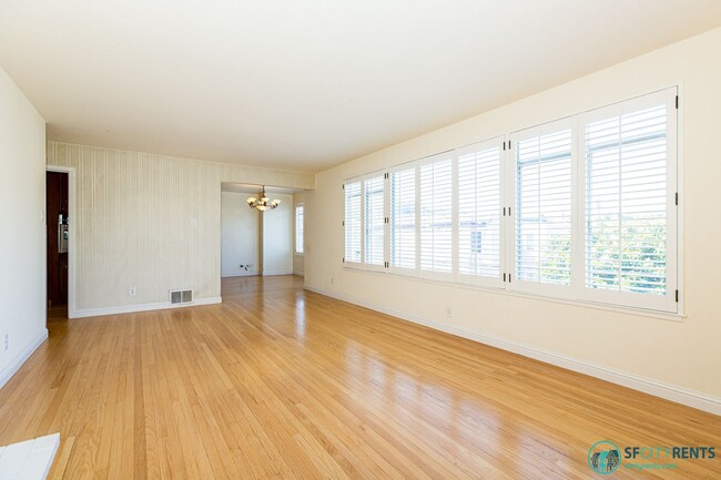 Foto del edificio - Mission District: Top Floor 3 Bed 2 Bath w...