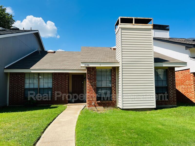Foto principal - 1536 Timber Creek Rd