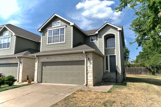 Building Photo - 2632 Century Park Blvd #46