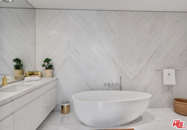 Foto del edificio - 9000 W 3rd St