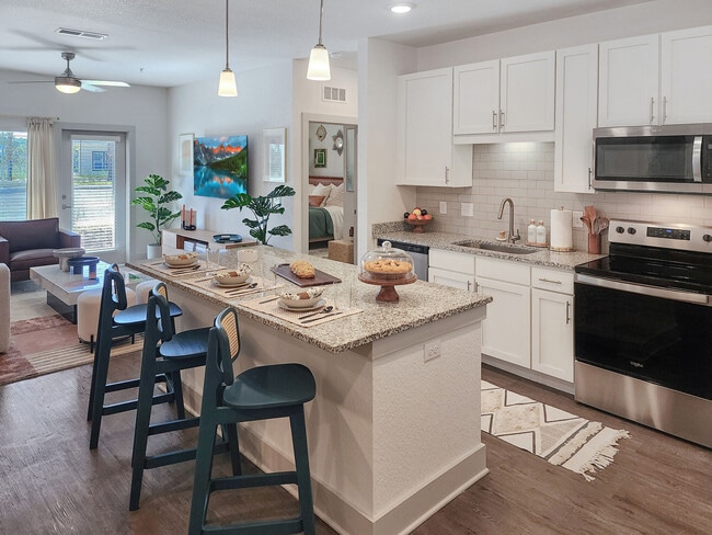 Building Photo - Flagler Crossing