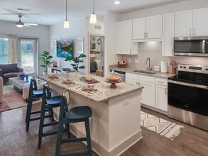 Building Photo - Flagler Crossing