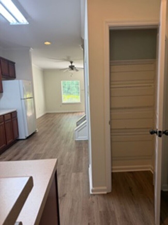 Foto del edificio - Knoxville Lovell Road Area 3 Bedroom 2.5 Bath with Garage Lawn Maintenance and Trash Pick up incl...