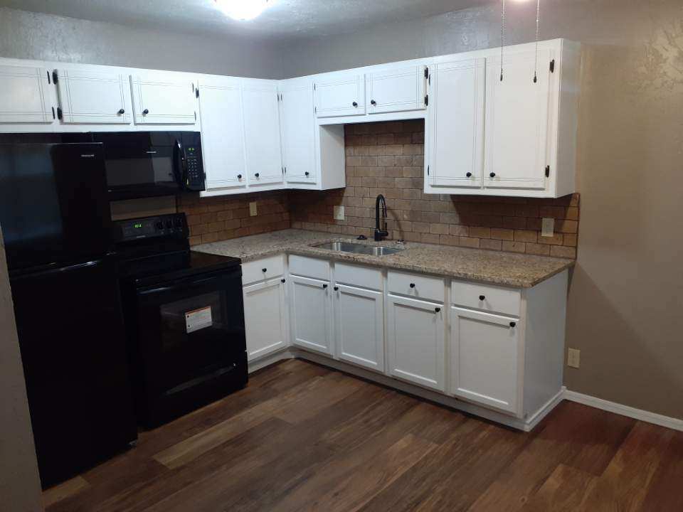 Primary Photo - 716 SW I Ave