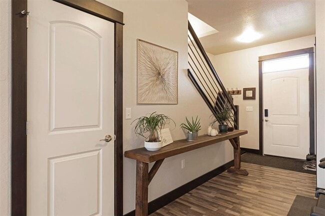Foto del edificio - Newer townhome centrally located in Missoula!