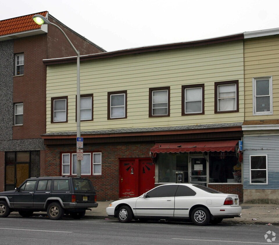 425429 Avenue C, Bayonne, NJ 07002 Apartments in Bayonne, NJ